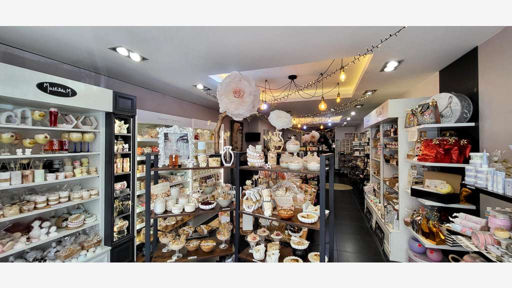 Cède local 60m² empl N°1 à Riom hyper centre