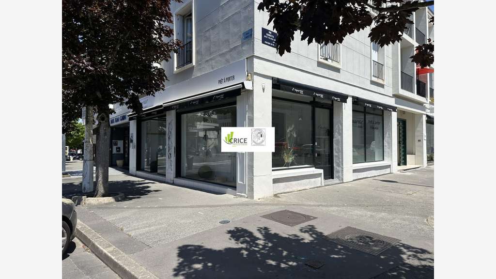 Local commercial N° 1 en centre ville de Royan