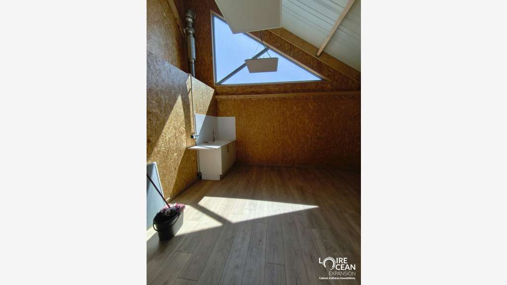Local d'activité 360m² à louer à Saint-Herblain