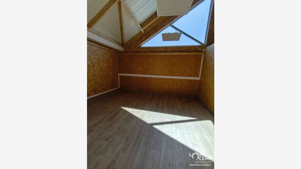 Local d'activité 360m² à louer à Saint-Herblain