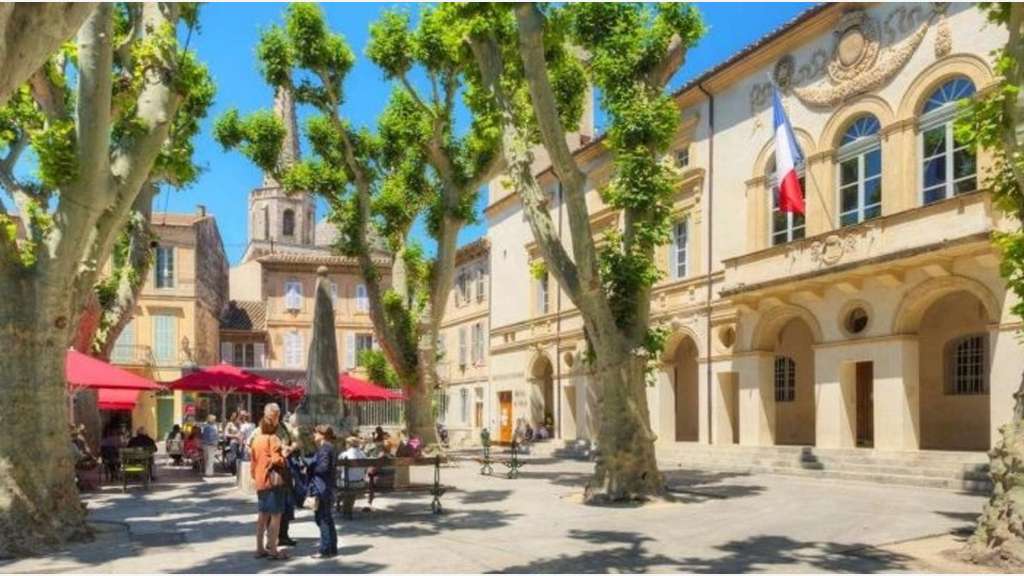 Local commercial dans le cœur historique de Saint 