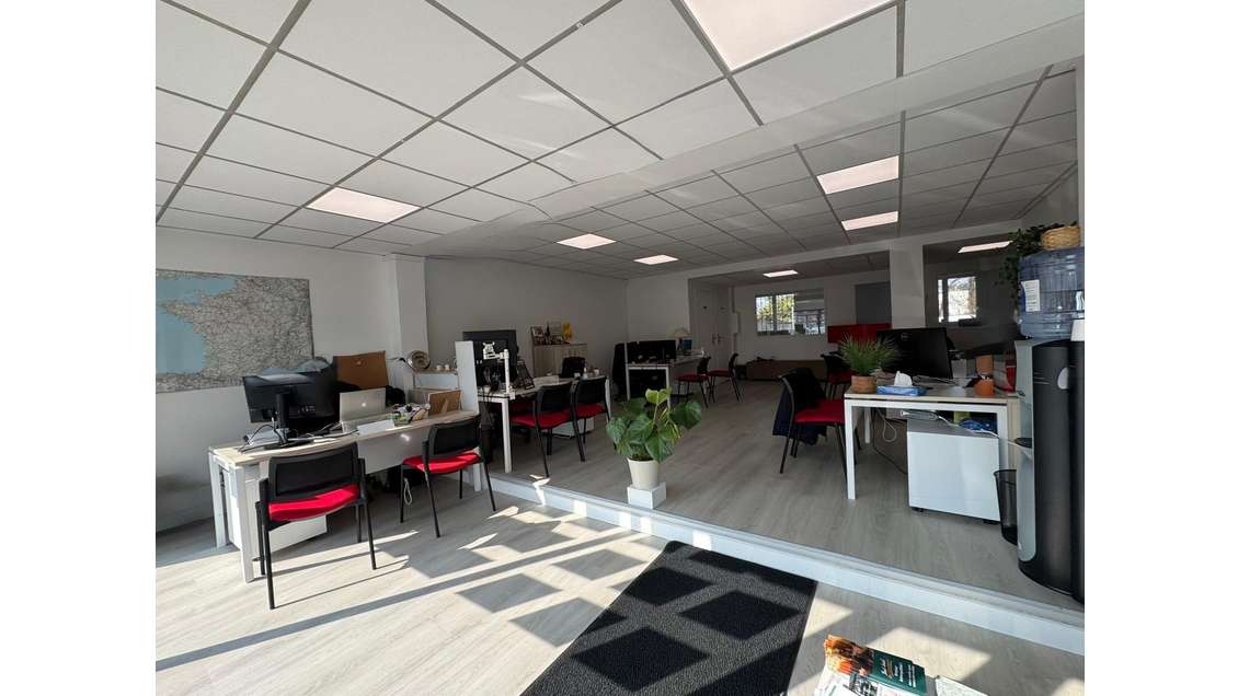 DAB local commercial 100m² Ste-Geneviève-des-Bois