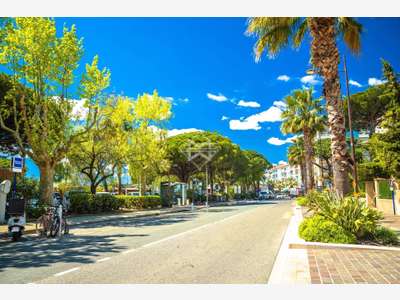 Cède droit au bail boutique de 63m² Sainte Maxime