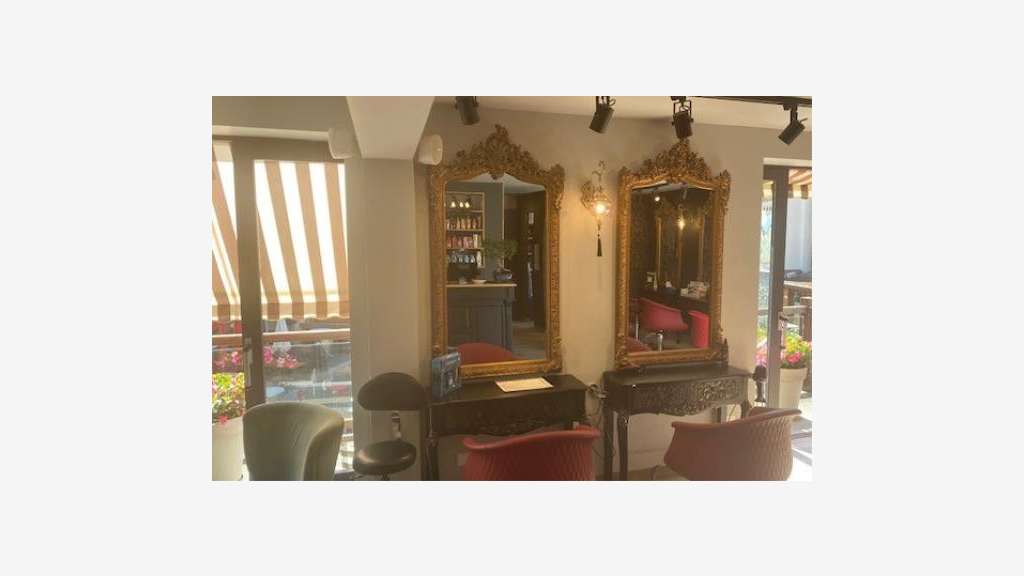 Cède local commercial 45m² au 1er étage à Samoëns