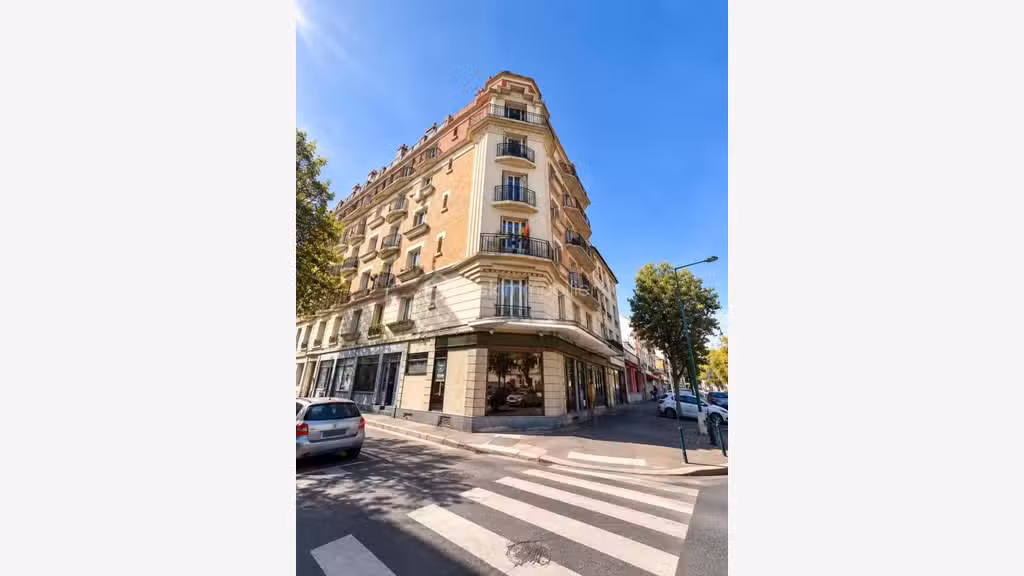 Droit au bail local commercial en angle Sannois