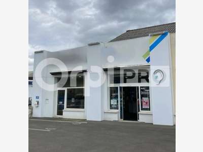 Local commercial 145m² à louer à à Saran N20