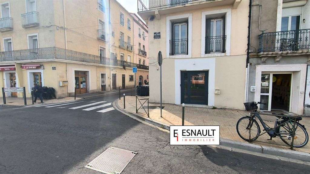 Bail à céder local de 75m² prox. gare de Sète