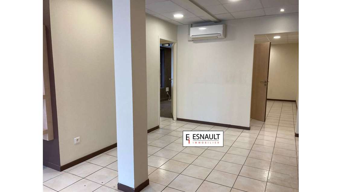 Bail à céder local de 75m² prox. gare de Sète