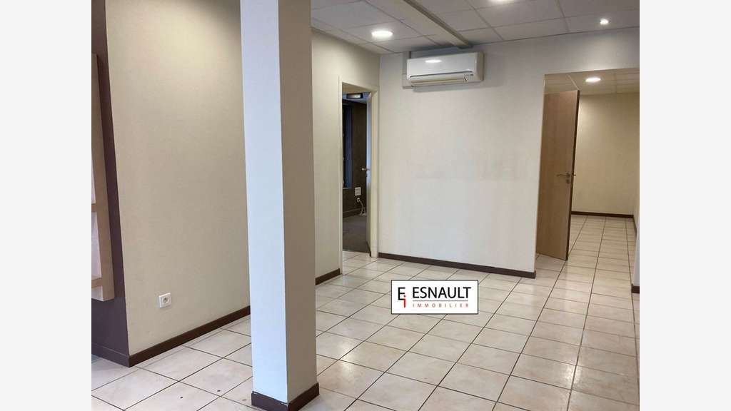 Bail à céder local de 75m² prox. gare de Sète