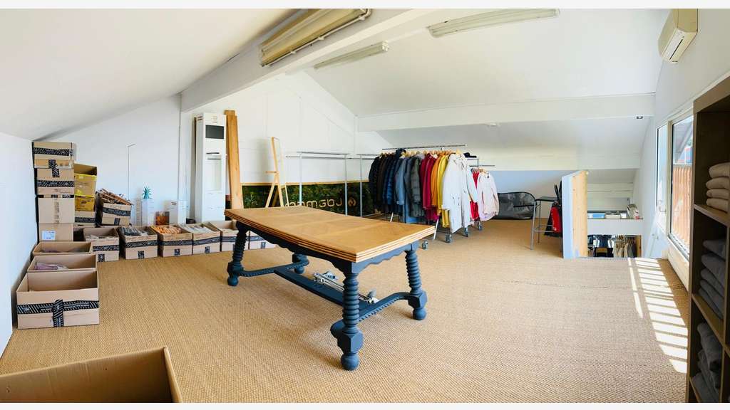 Vente local de 140m² à Soorts-Hossegor empl N°1