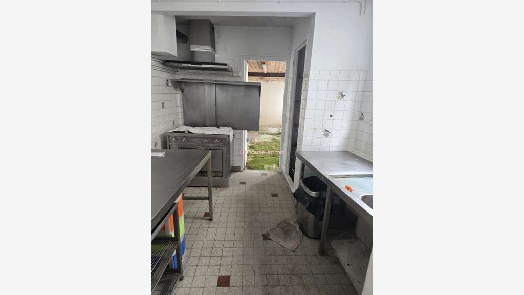 Local commercial 70m² à Souppes-sur-Loing centre