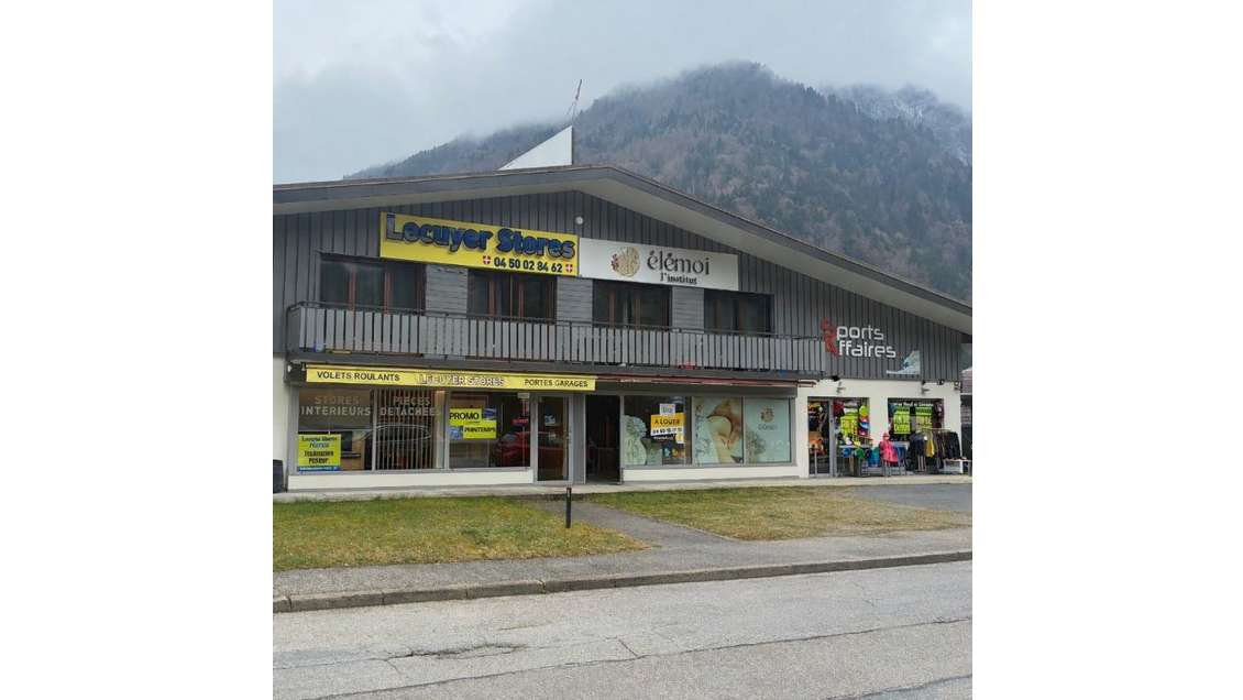 74 local commercial 78m² Vallée des Aravis