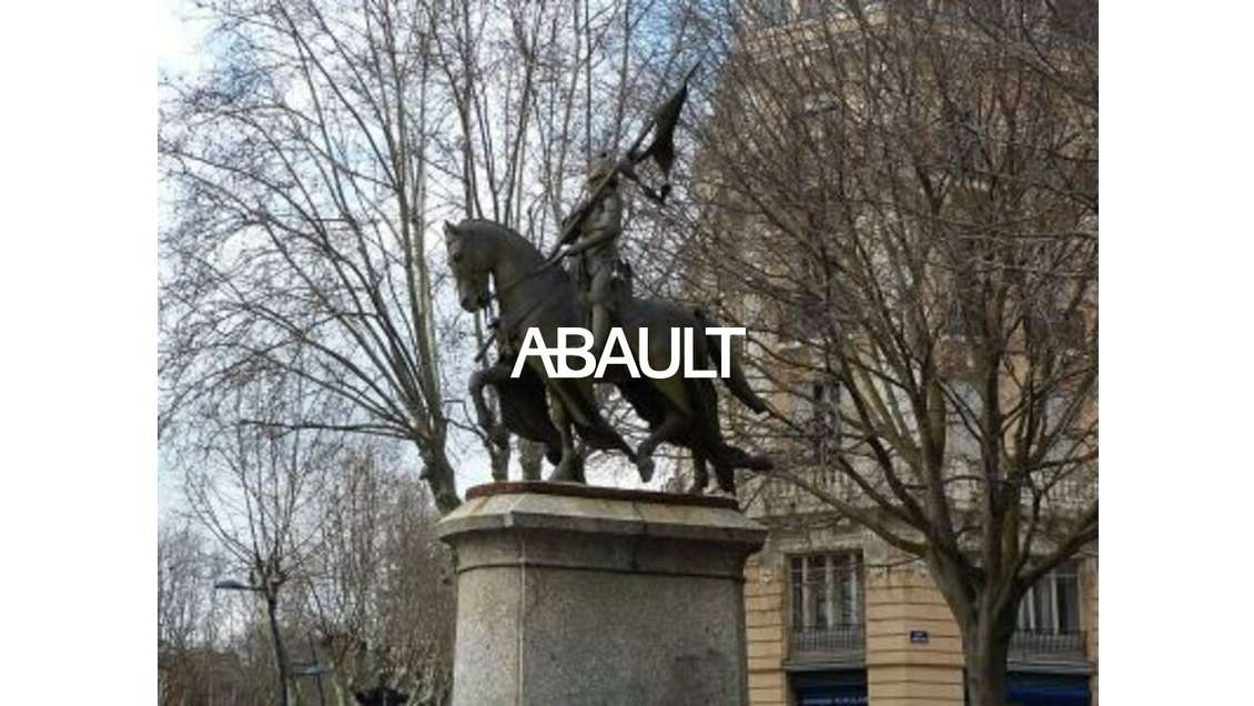 Cède local commercial 53m² à Toulouse Jeanne d'Arc