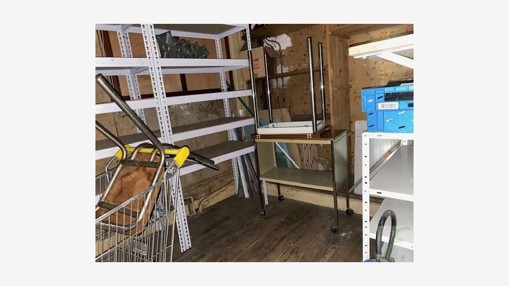Cède DAB local de 110m² accès PMR sur Tresserve