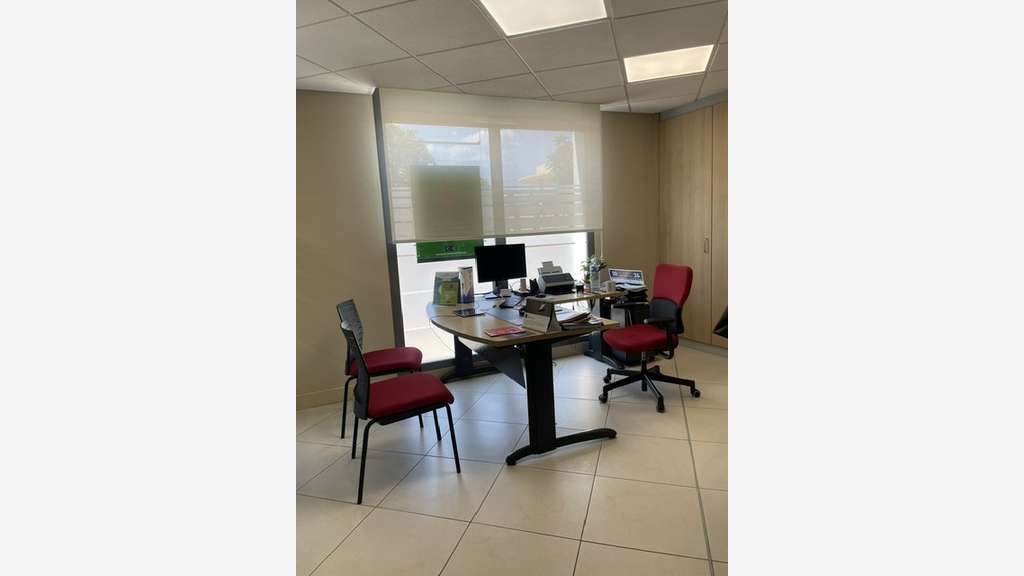 CDAB commerce 166 m2 centre TRETS 13530