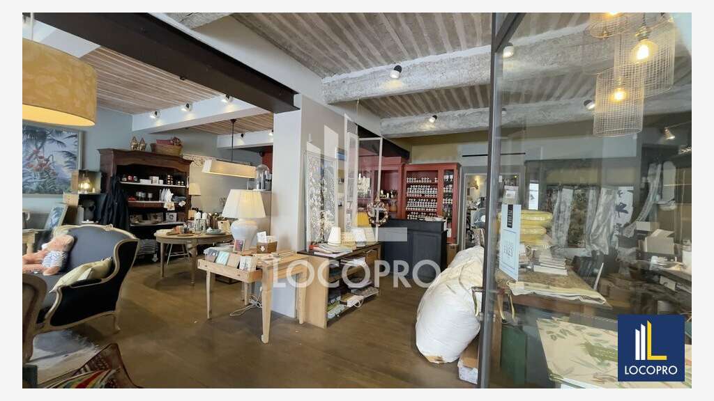 DAB local commercial 116m² à Valbonne rue Gambetta