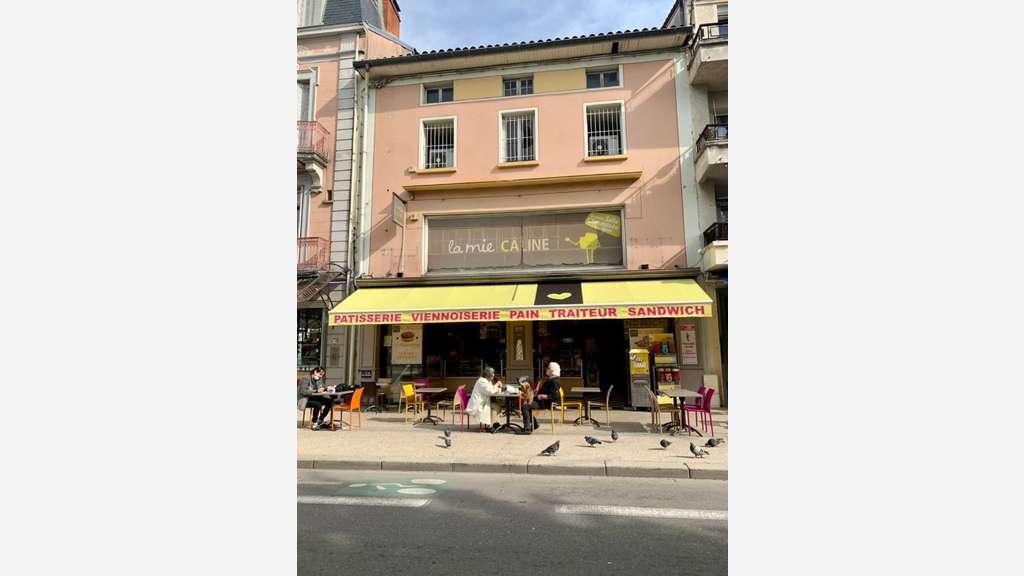 A saisir boulangerie-pâtisserie empl N°1 Romans 