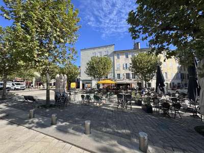 VALENCE - LOCAL COMMERCIAL à louer