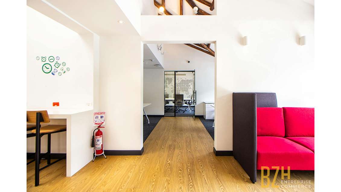 Droit au bail 300m² à louer centre ville Vannes