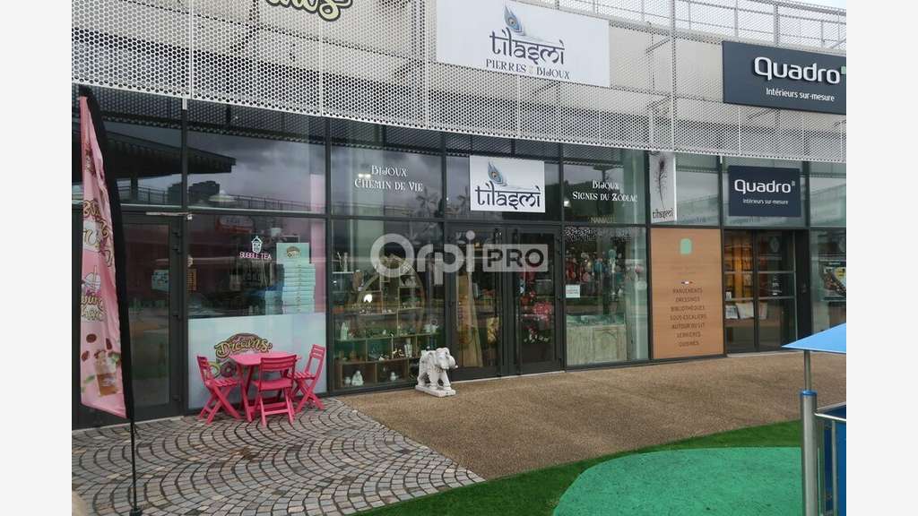 Local commercial 48m² à louer à Vedène