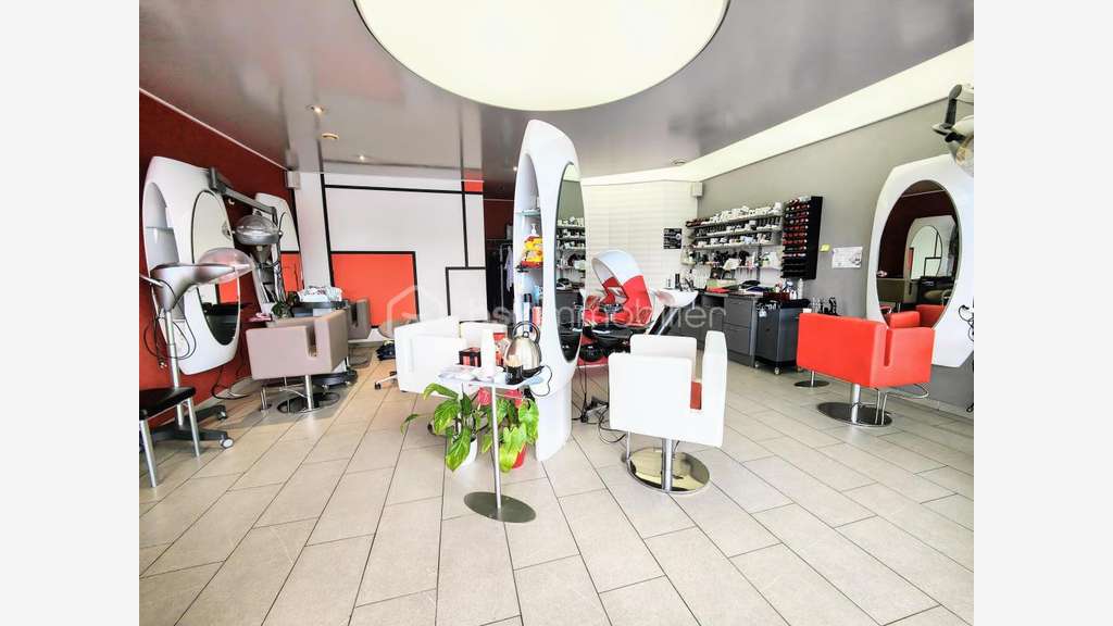 Cède salon de coiffure tout équipé à Vernouillet