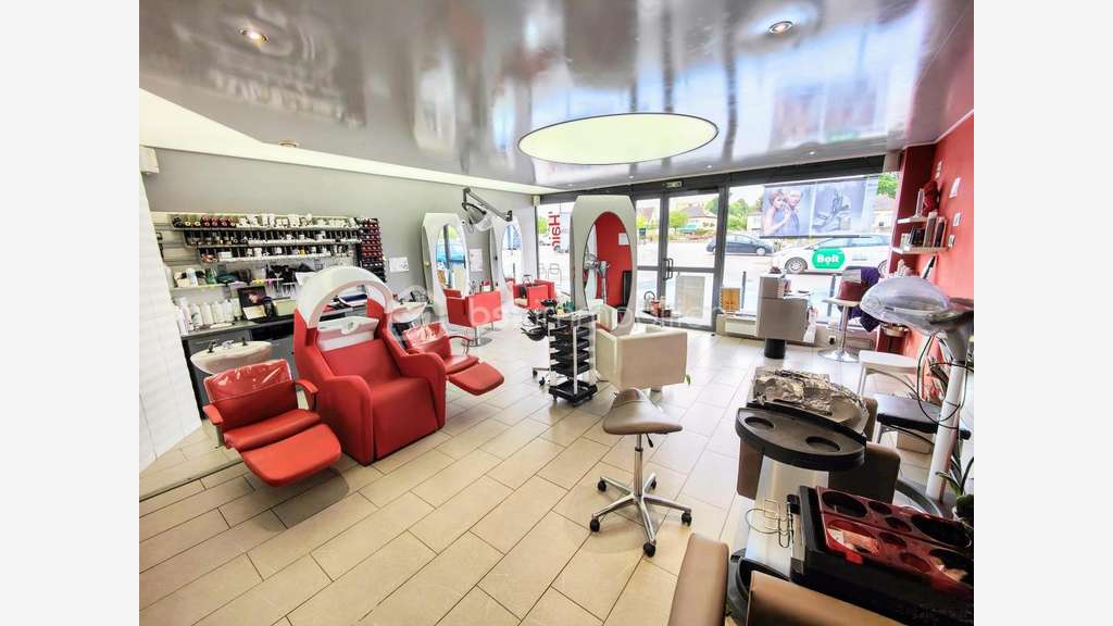 Cède salon de coiffure tout équipé à Vernouillet