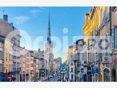 A vendre droit au bail de 331m² à Villefranche