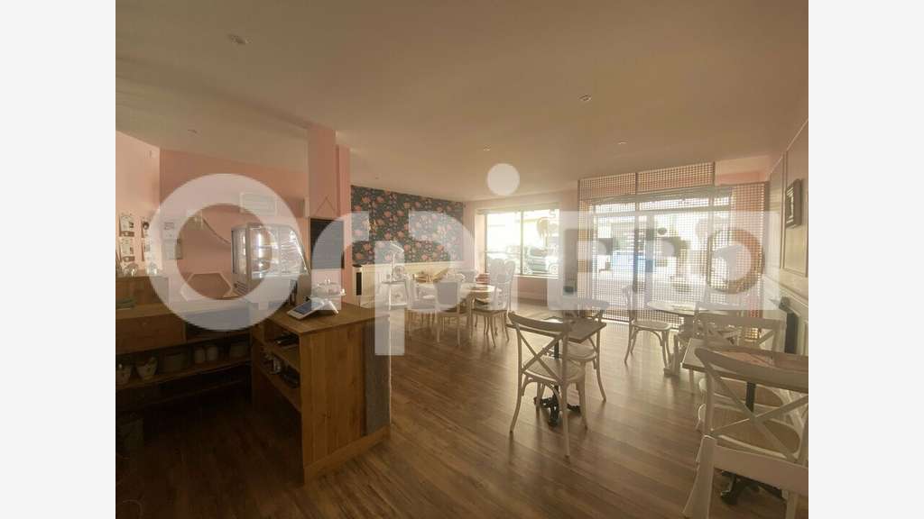 VILLEFRANCHE SUR SAONE - LOCAL COMMERCIAL - 95m2