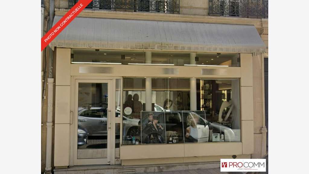 Local commercial à louer empl N°1 à Vincennes 