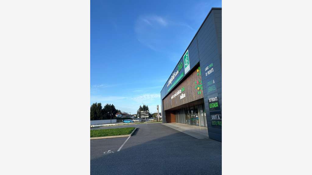 GRAND LOCAL COMMERCIAL ~600M² - OCCITANIE