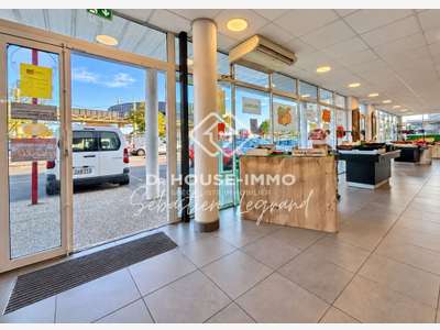 Cession droit au bail local 113m² à Parempuyre 