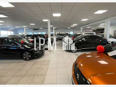 Cède local commercial de 565m² à La Valette du Var