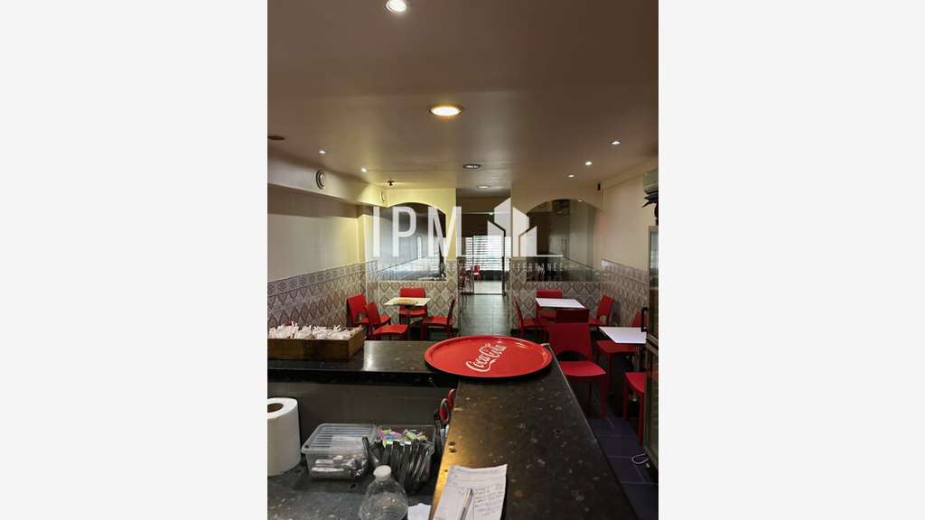 A louer local commercial 90m² Toulon Crs Lafayette