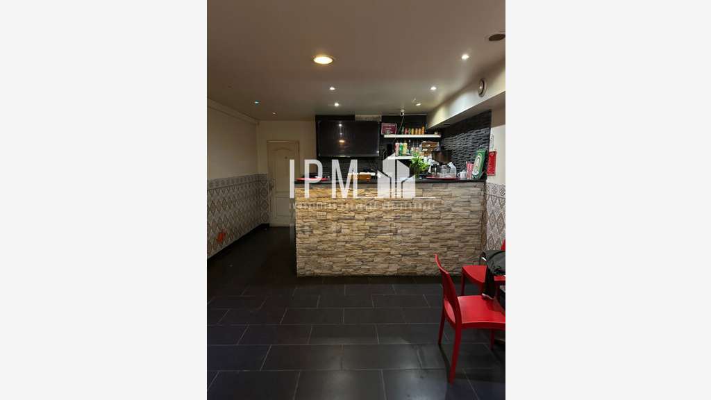 A louer local commercial 90m² Toulon Crs Lafayette