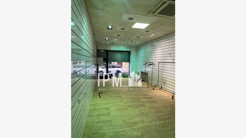Cède bail local commercial de 90m² Marseille 13001