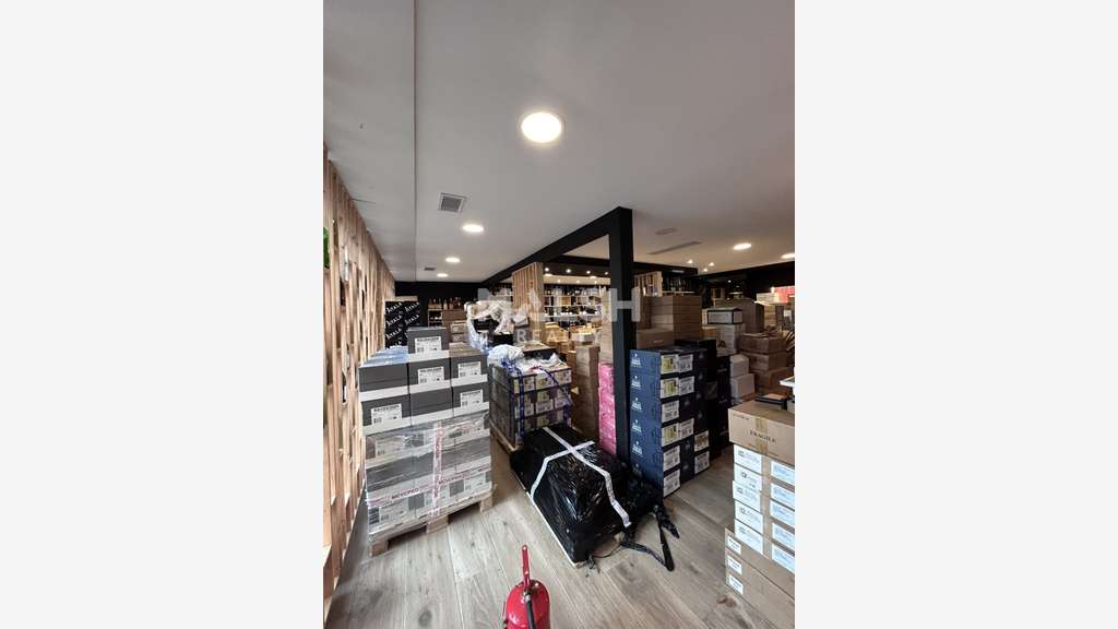 DAB local en très bon état 121m² à Francheville