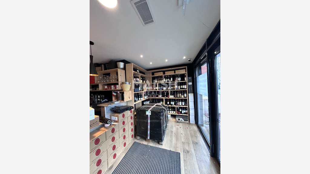 DAB local en très bon état 121m² à Francheville