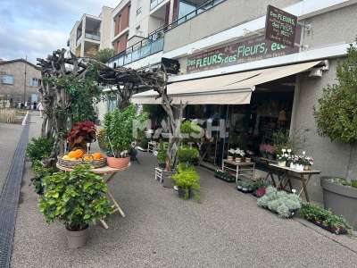 Local commercial à céder 78m² à Francheville