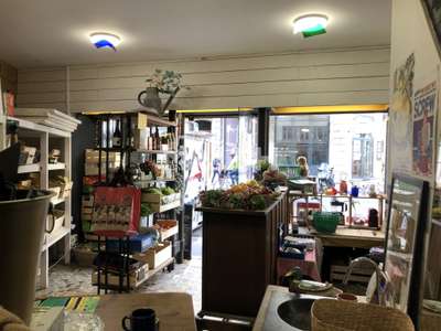 DAB local commercial 27m² avec vitrines à Lyon 1er