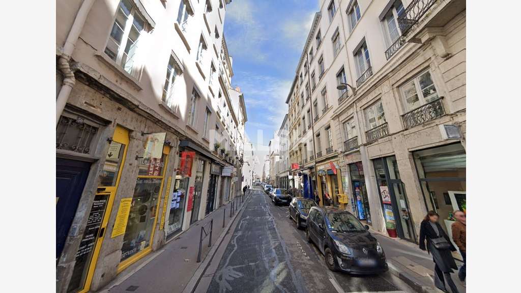 Local à louer 100m² proche gare à Lyon 2er