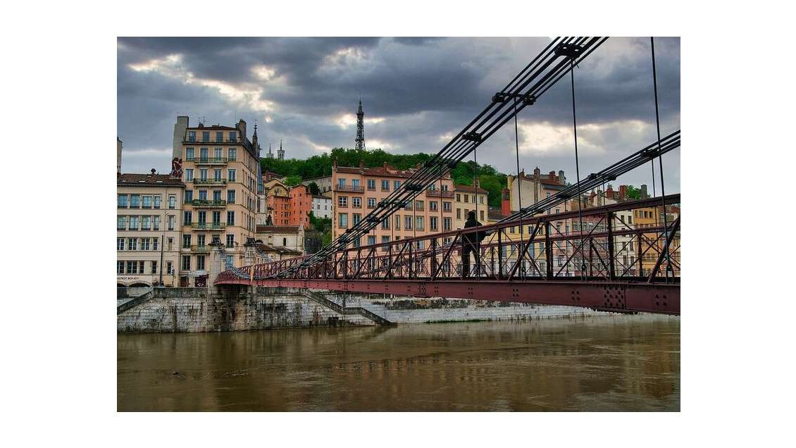 Bail à céder local commercial 83m à Lyon 5e