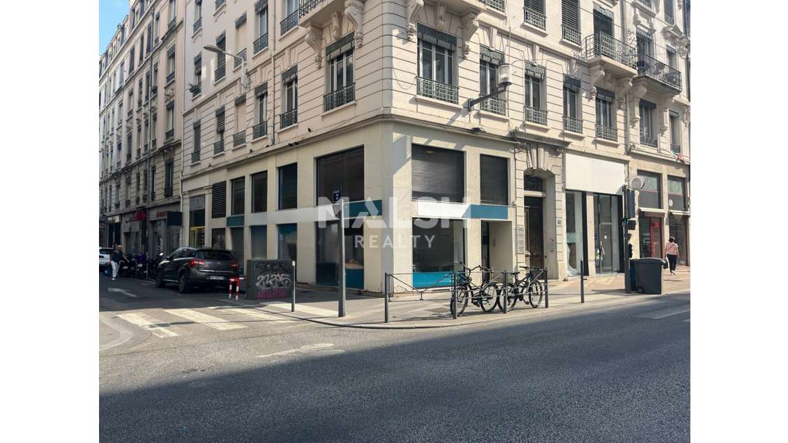 DAB local  d'angle 130m² à Lyon 6eCours Lafayette