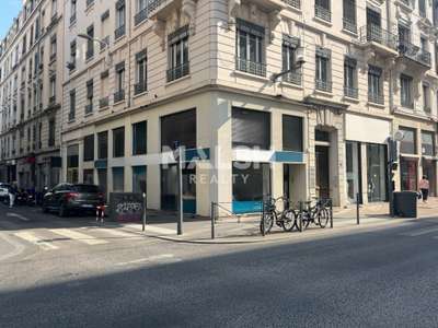 DAB local  d'angle 130m² à Lyon 6eCours Lafayette