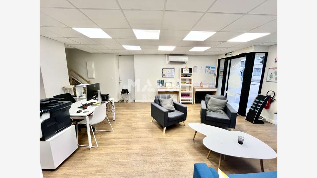 DAB local  d'angle 130m² à Lyon 6eCours Lafayette