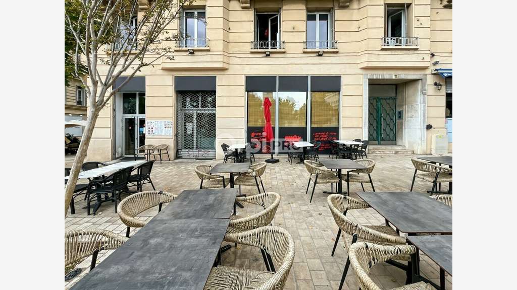 Local 120m² à louer à Marseille rue Barbusse 