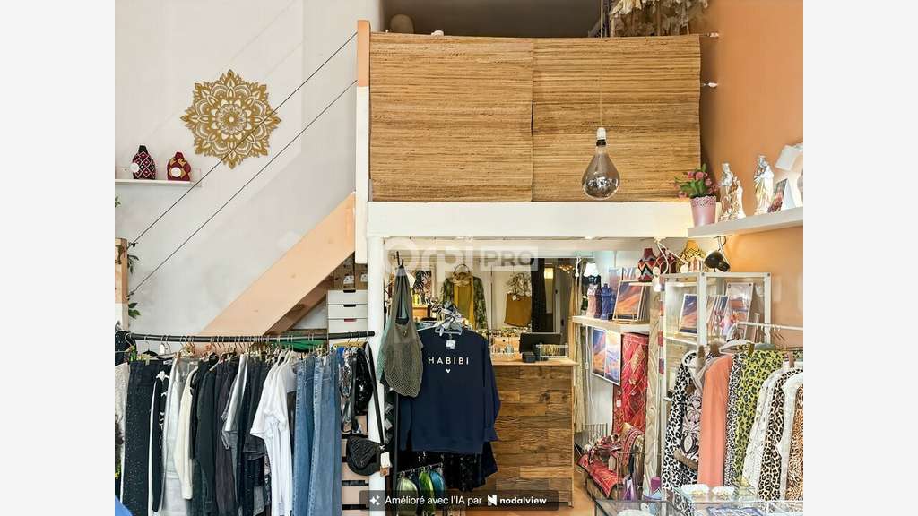 Local à louer à Marseille 6e Rue Bussy l'Indien