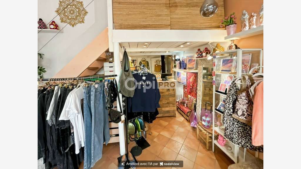 Local à louer à Marseille 6e Rue Bussy l'Indien