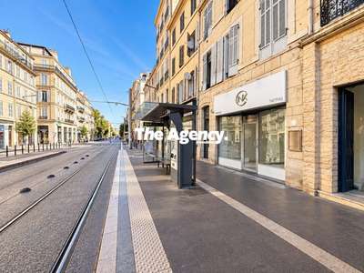 DAB local 72m² à Marseille 6e Castellane