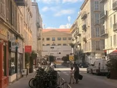 A vendre droit au bail 90m² Nice centre Carabacel