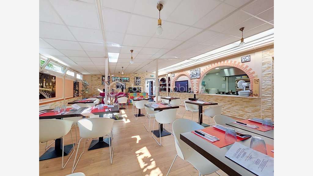 Local commercial 230m² à céder au cœur de Rosny